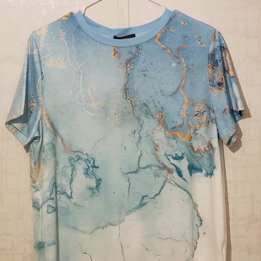 Women's top In excellent condition
